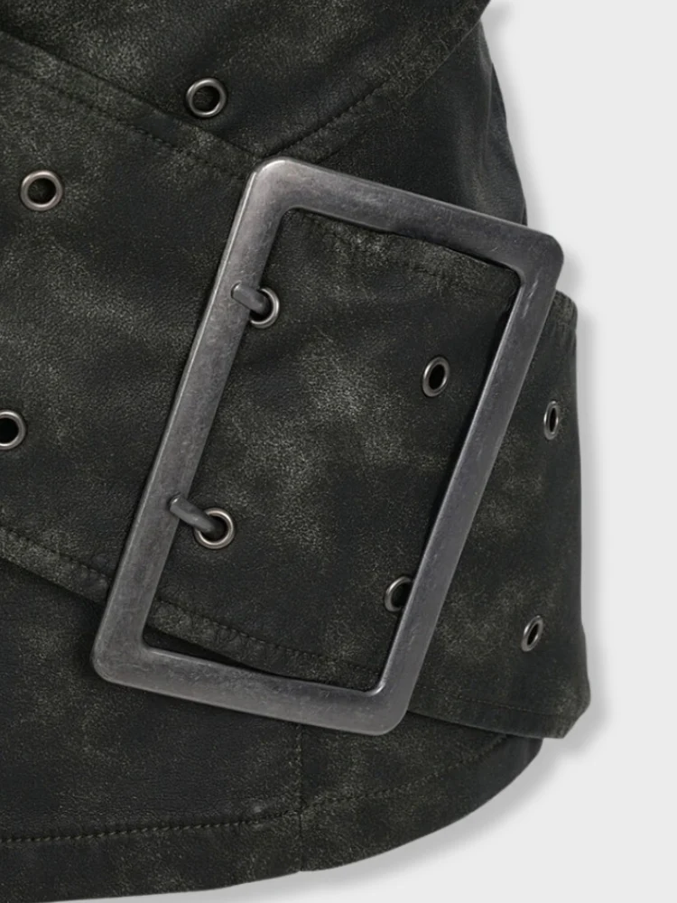 High Waist Metal Buckle Shorts - Image 5
