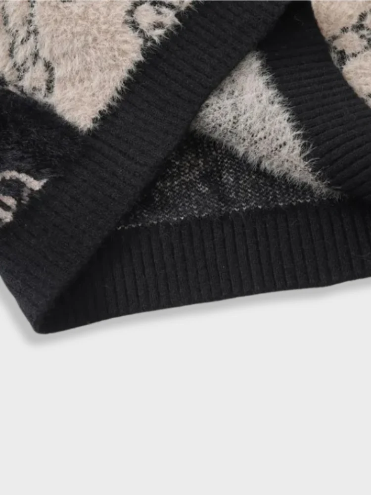 Mohair Knitted V-Neck - Image 6