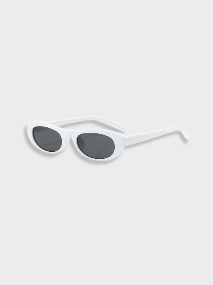 Vintage Cat Eye Sunglasses - Image 10